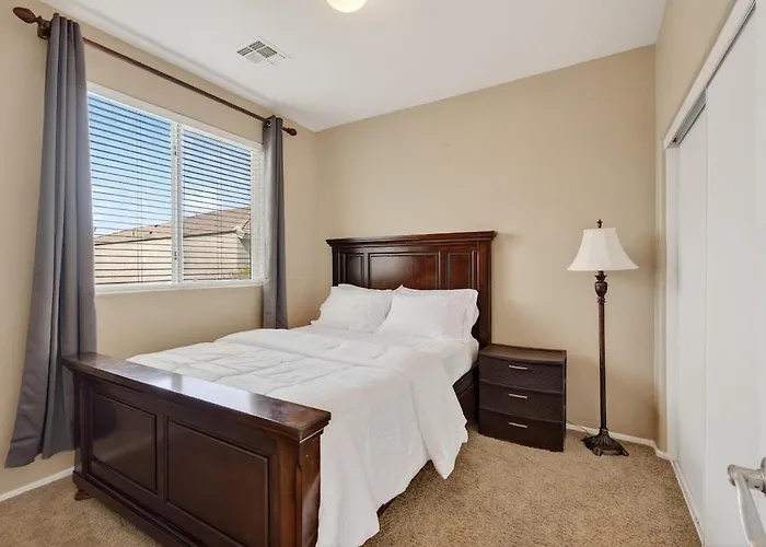 Entire 4bedroom 3bathroom Avondale