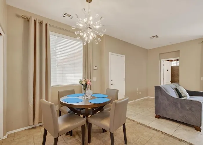 Holiday home Entire 4bedroom 3bathroom Avondale